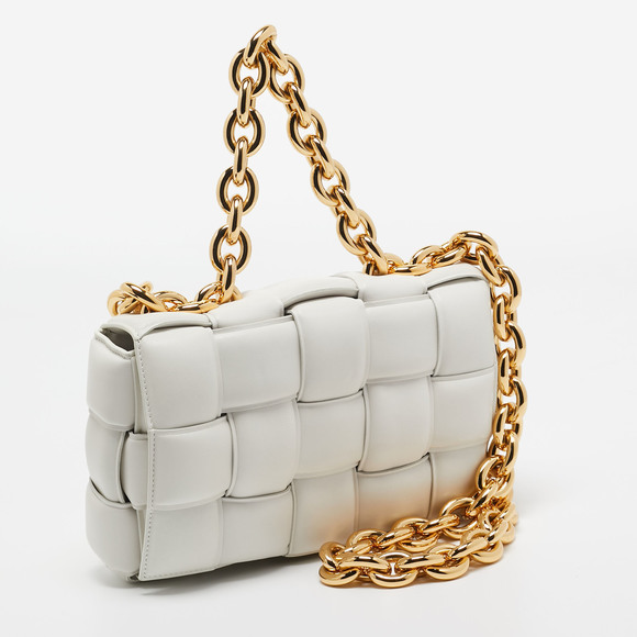 BOTTEGA VENETA White Padded Leather Cassette Shoulder Bag - Picture 3 of 8